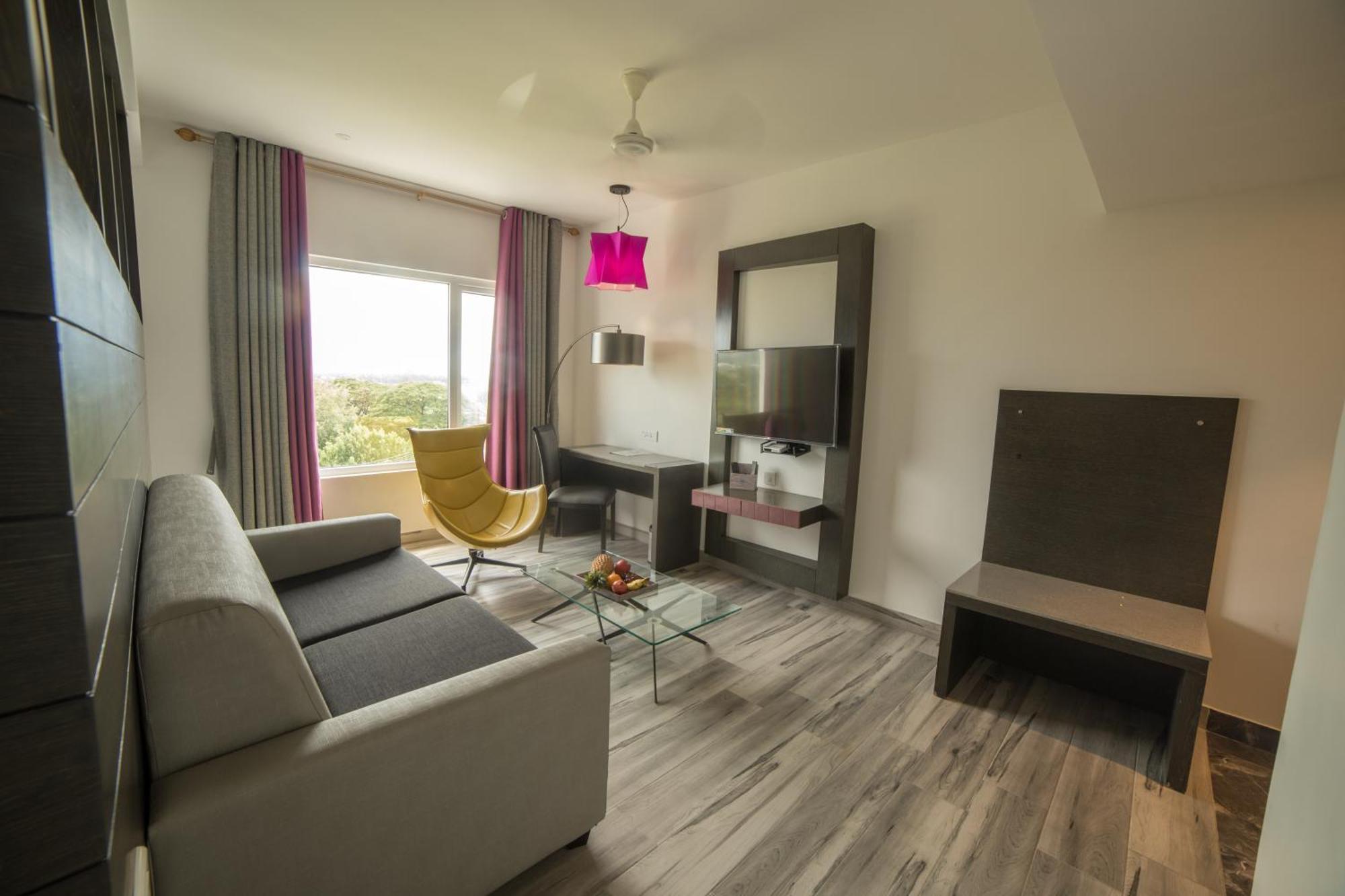 Hotel Visakka Palani Dış mekan fotoğraf