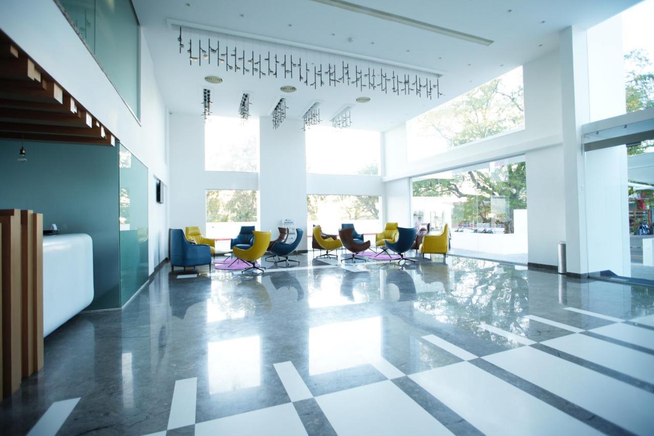 Hotel Visakka Palani Dış mekan fotoğraf